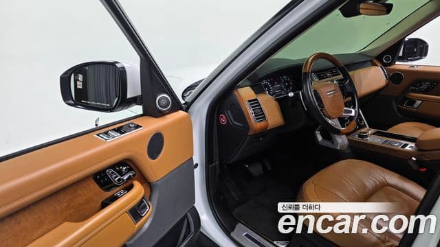 Land Rover Range Rover 2021 — фото 13 из 20