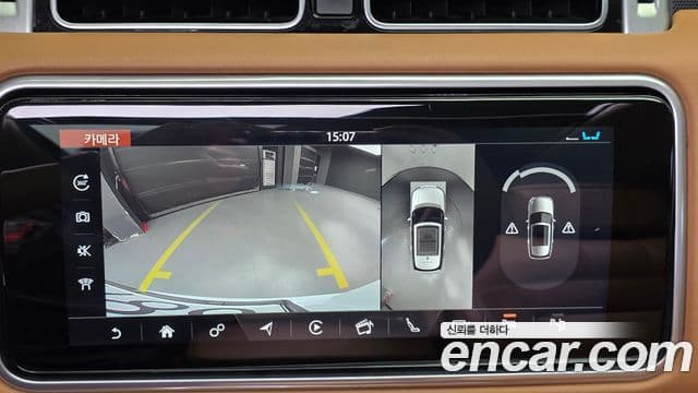 Land Rover Range Rover 2021 — ფოტო 16/20