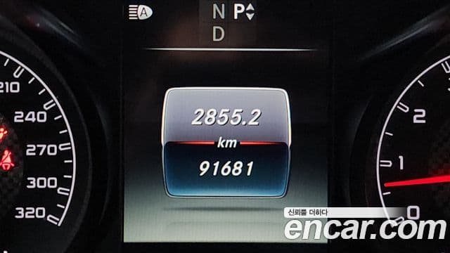 Mercedes-Benz C-Class 2018 — Şəkil 8/20