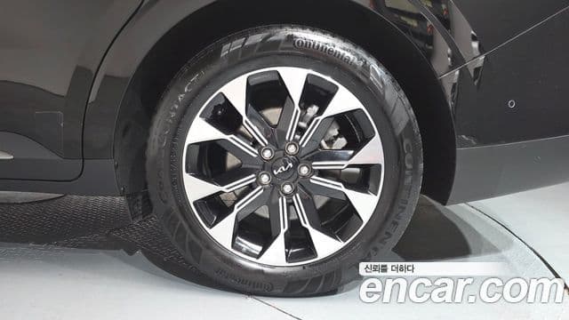 Kia Carnival 2023 — Фото 5/20