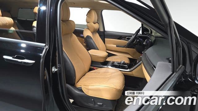 Kia Carnival 2023 — Фото 10/20