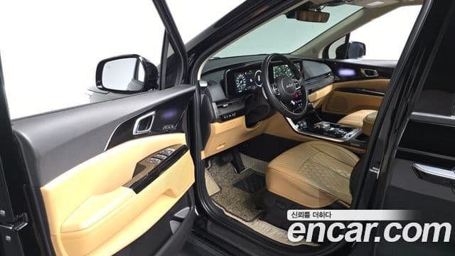 Kia Carnival 2023 — Фото 11/20