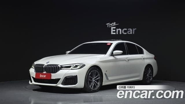 BMW 5 Series 2022 — Şəkil 1/20