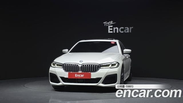 BMW 5 Series 2022 — Şəkil 3/20