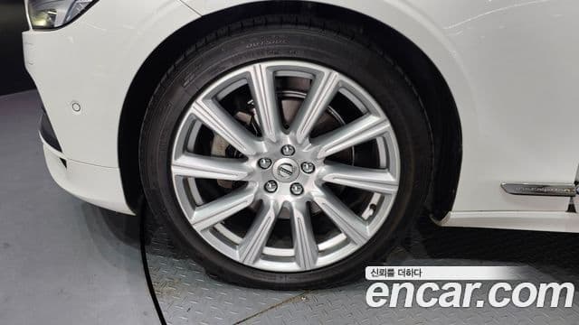 Volvo S90 2018 — Şəkil 5/20
