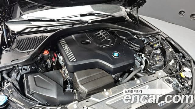 BMW 3 Series 2022 — ფოტო 6/20