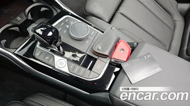 BMW 3 Series 2022 — ფოტო 9/20