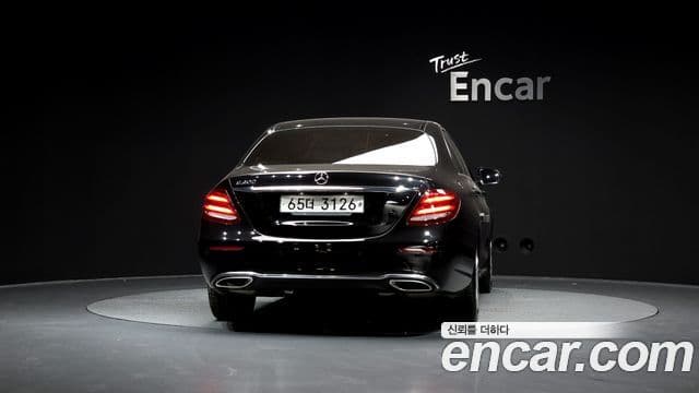 Mercedes-Benz E-Class 2018 — Şəkil 4/20