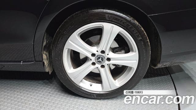 Mercedes-Benz E-Class 2018 — Şəkil 5/20