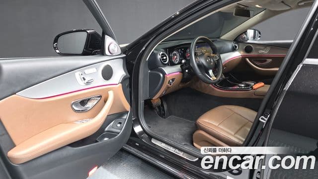 Mercedes-Benz E-Class 2018 — Şəkil 10/20