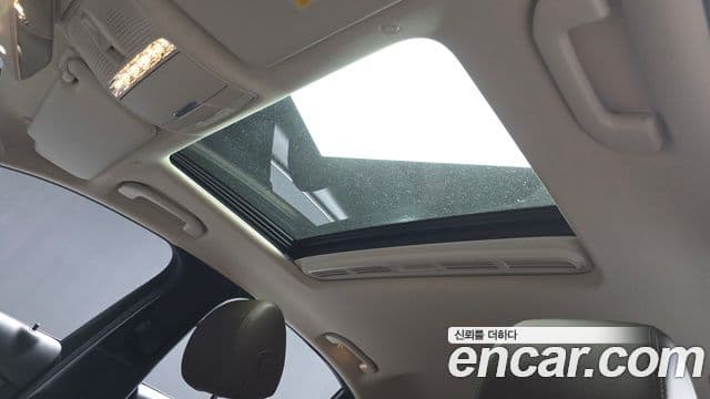 Mercedes-Benz E-Class 2018 — Şəkil 19/20