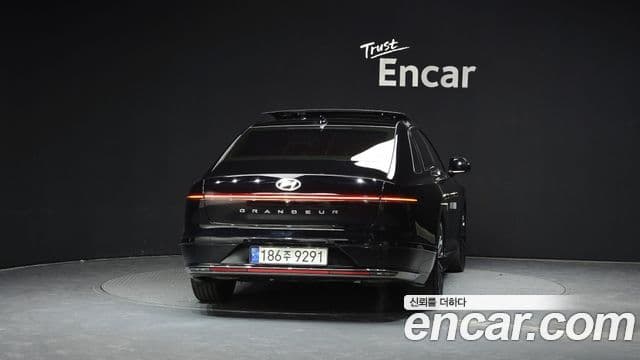 Hyundai Grandeur 2023 — Şəkil 4/20