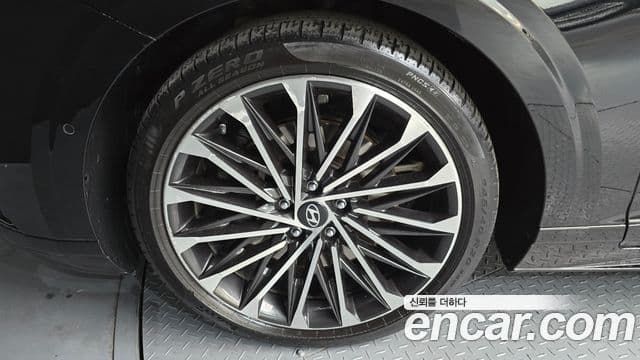 Hyundai Grandeur 2023 — Şəkil 5/20
