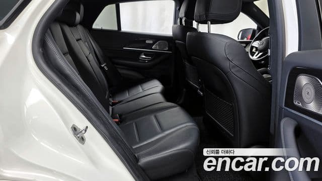 Mercedes-Benz GLE-Class 2022 — ფოტო 12/20