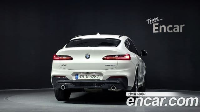 BMW X4 2021 — Photo 14/20
