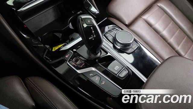BMW X4 2021 — Photo 13/20