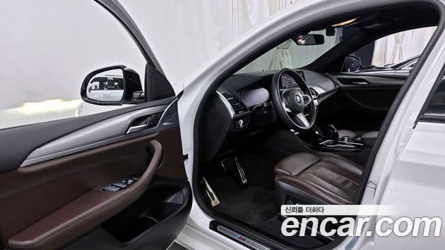 BMW X4 2021 — Photo 10/20