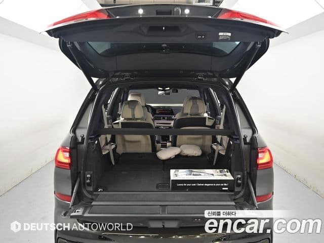 BMW X7 2022 — ფოტო 5/20