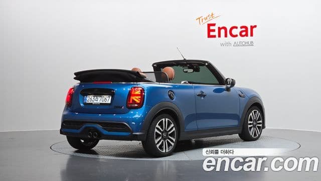 Mini Cooper S Convertible 2024 — ფოტო 1/20