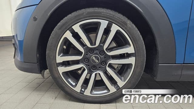 Mini Cooper S Convertible 2024 — фото 4 из 20