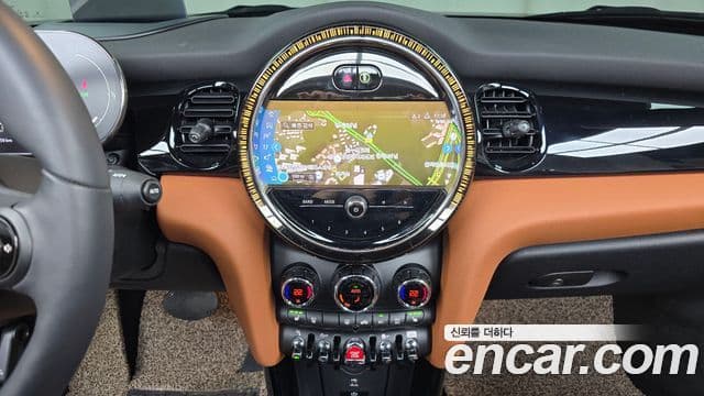 Mini Cooper S Convertible 2024 — ფოტო 15/20