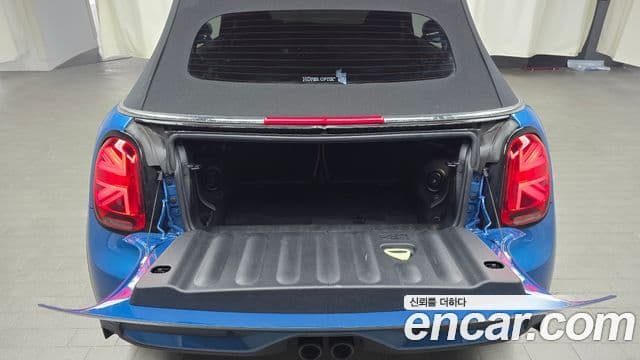 Mini Cooper S Convertible 2024 — фото 19 из 20