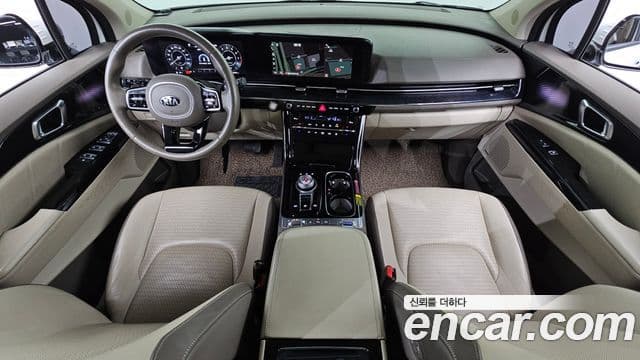 Kia Carnival 2021 — ფოტო 7/20