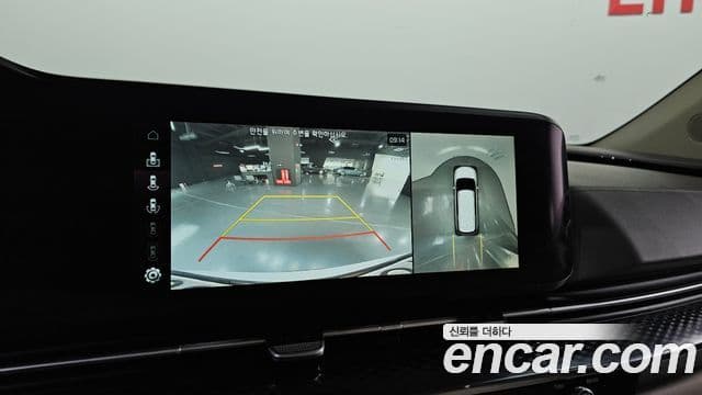 Kia Carnival 2021 — ფოტო 15/20