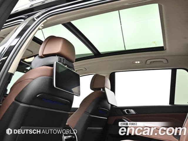 BMW X7 2020 — ფოტო 18/20
