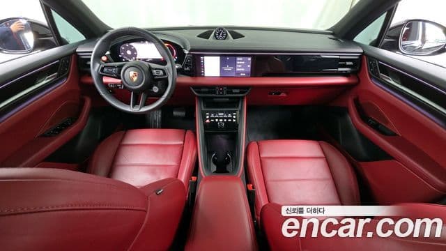 Porsche Macan EV 2025 — Photo 12/20