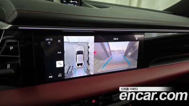Porsche Macan EV 2025 — Photo 11/20