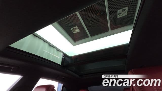 Porsche Macan EV 2025 — Photo 5/20