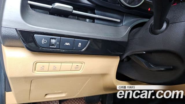 Kia Carnival 2021 — Фото 15/20