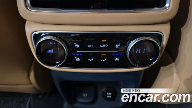 Genesis GV80 2020 — ფოტო 19/20