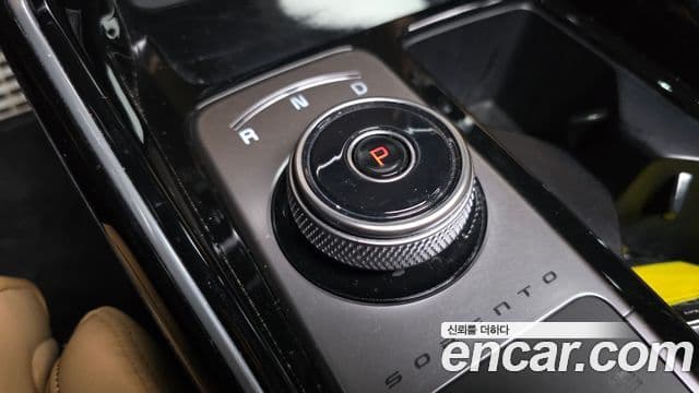Kia Sorento 2022 — ფოტო 9/20