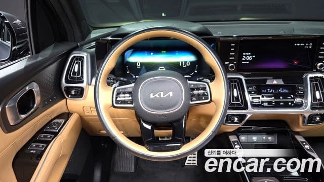 Kia Sorento 2022 — ფოტო 13/20