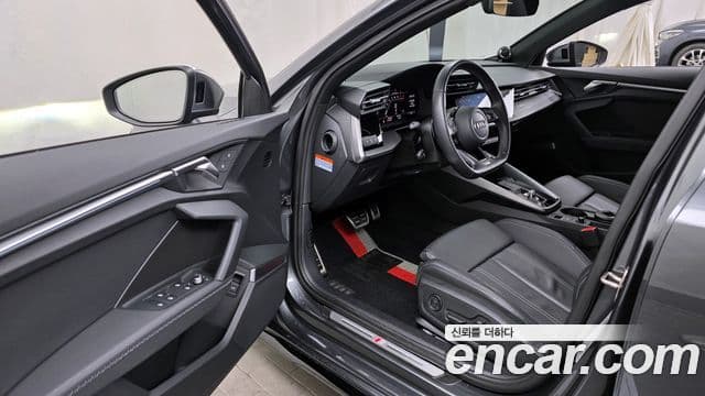 Audi A3 2023 — Şəkil 9/20