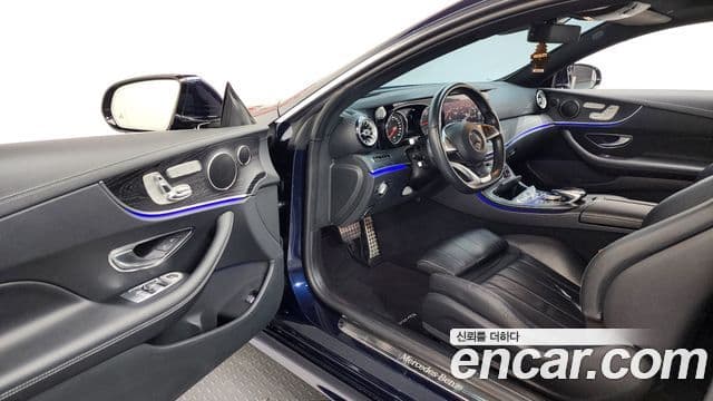 Mercedes-Benz E-Class 2018 — ფოტო 10/20