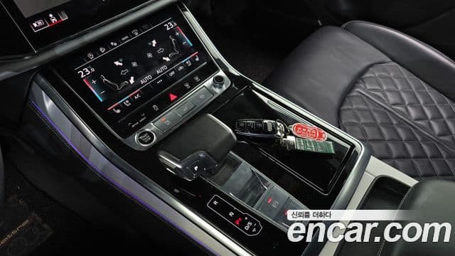 Audi Q7 2021 — Şəkil 9/20