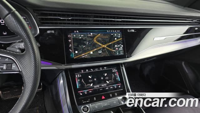 Audi Q7 2021 — Şəkil 14/20