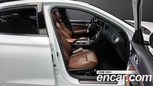Genesis G70 2019 — ფოტო 10/20