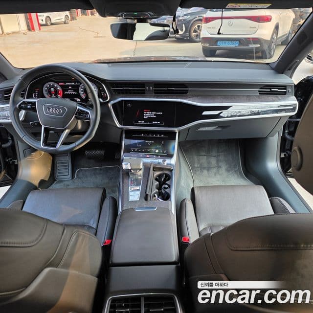 Audi A7 2021 — ფოტო 18/18