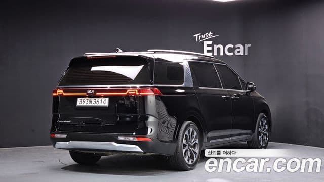 Kia Carnival 2020 — Photo 2/20