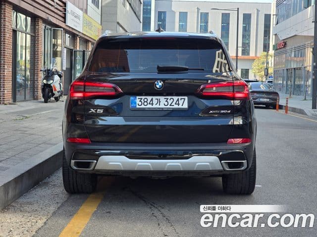 BMW X5 2022 — Photo 9/20