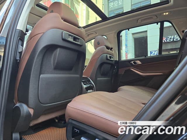 BMW X5 2022 — Photo 20/20