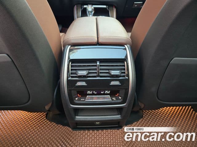 BMW X5 2022 — Photo 19/20