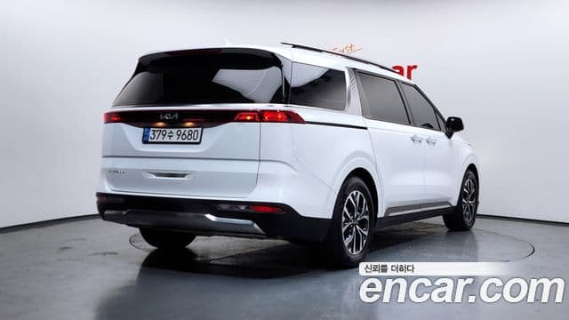 Kia Carnival 2022 — Фото 1/20