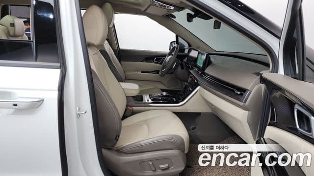 Kia Carnival 2022 — Фото 8/20