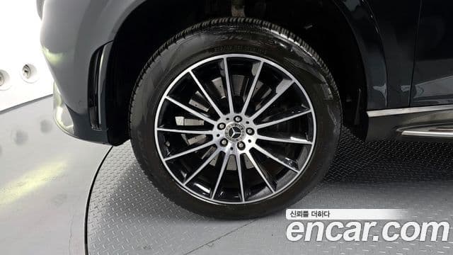 Mercedes-Benz GLE-Class 2022 — Фото 4/20
