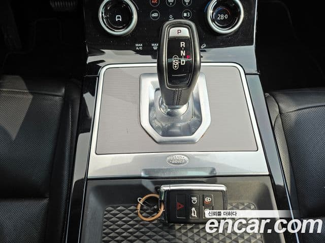 Land Rover Range Rover Evoque 2020 — Şəkil 19/20